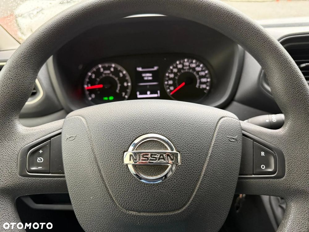 Nissan NV400 - 17