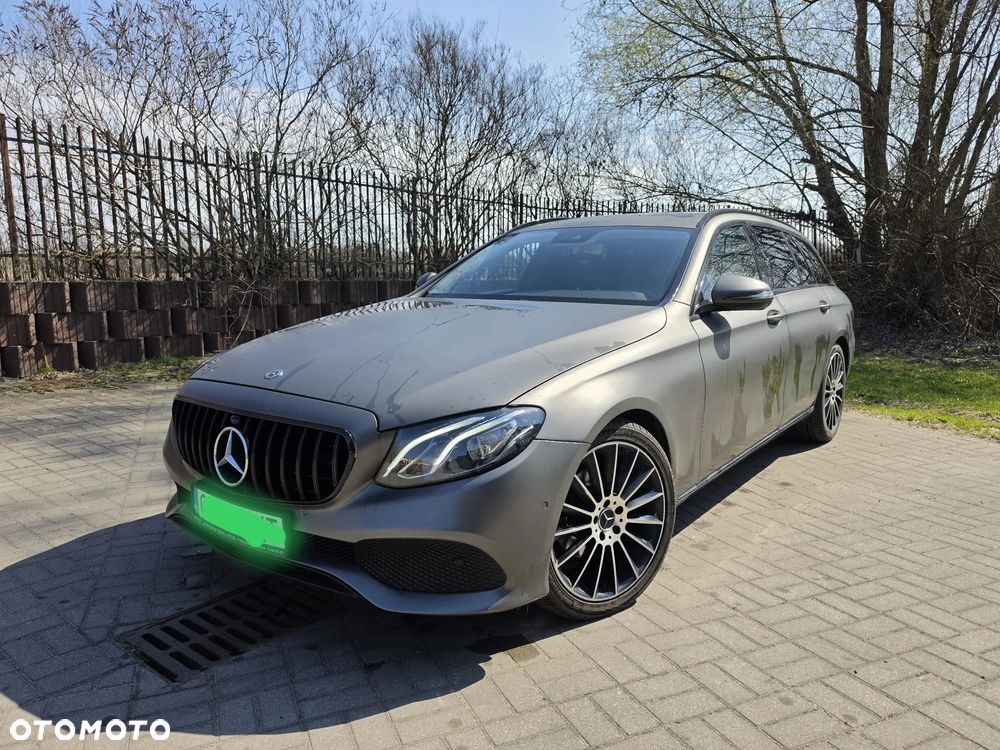 Mercedes-Benz Klasa E 220 d 9G-TRONIC - 2