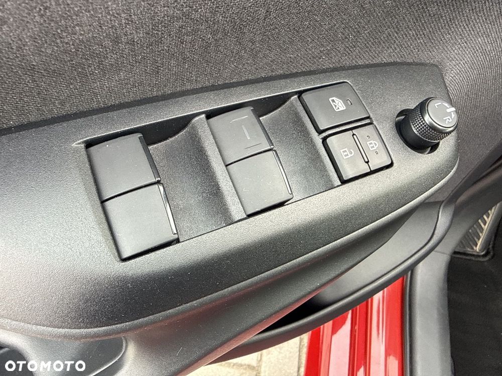 Toyota Yaris Hybrid 1.5 Style - 23