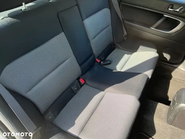 Subaru Legacy Kombi 2.0 4WD - 12