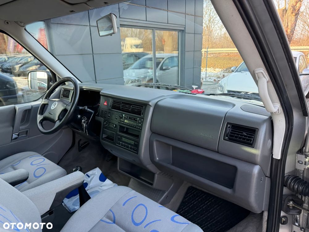 Volkswagen Multivan Standard - 27