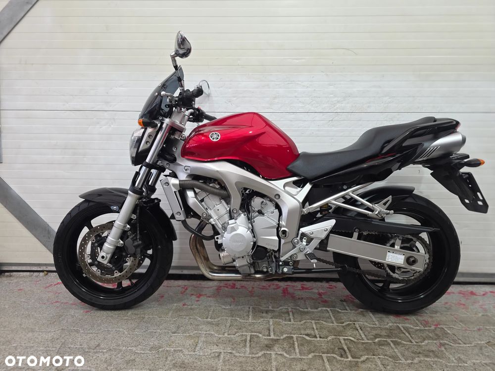 Yamaha FZ - 2