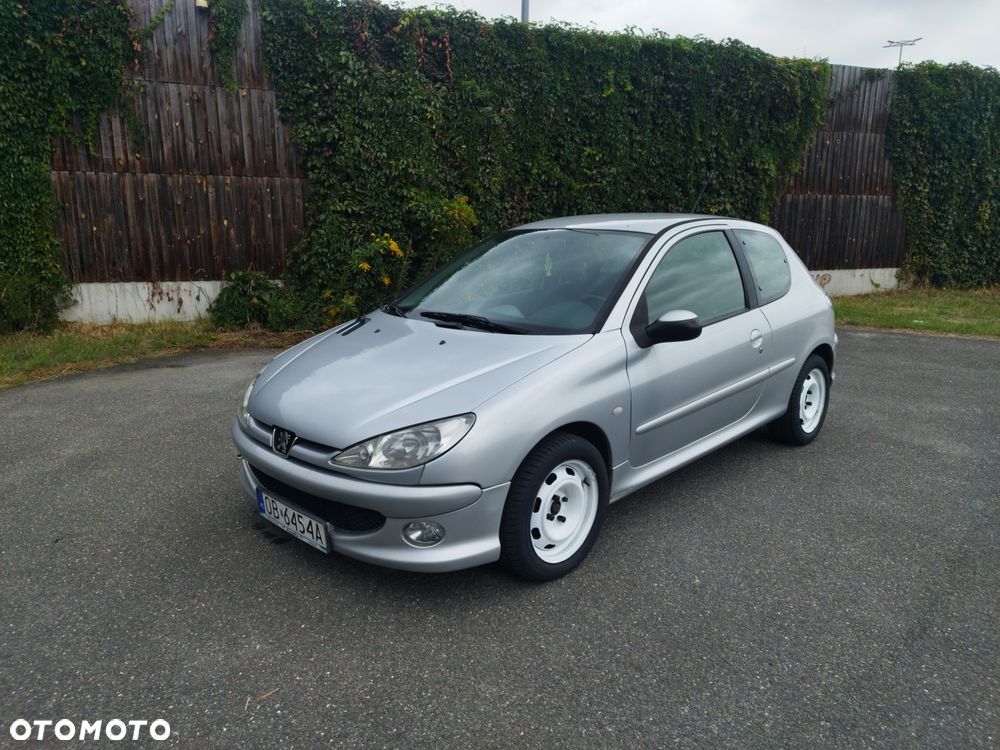 Peugeot 206 - 1