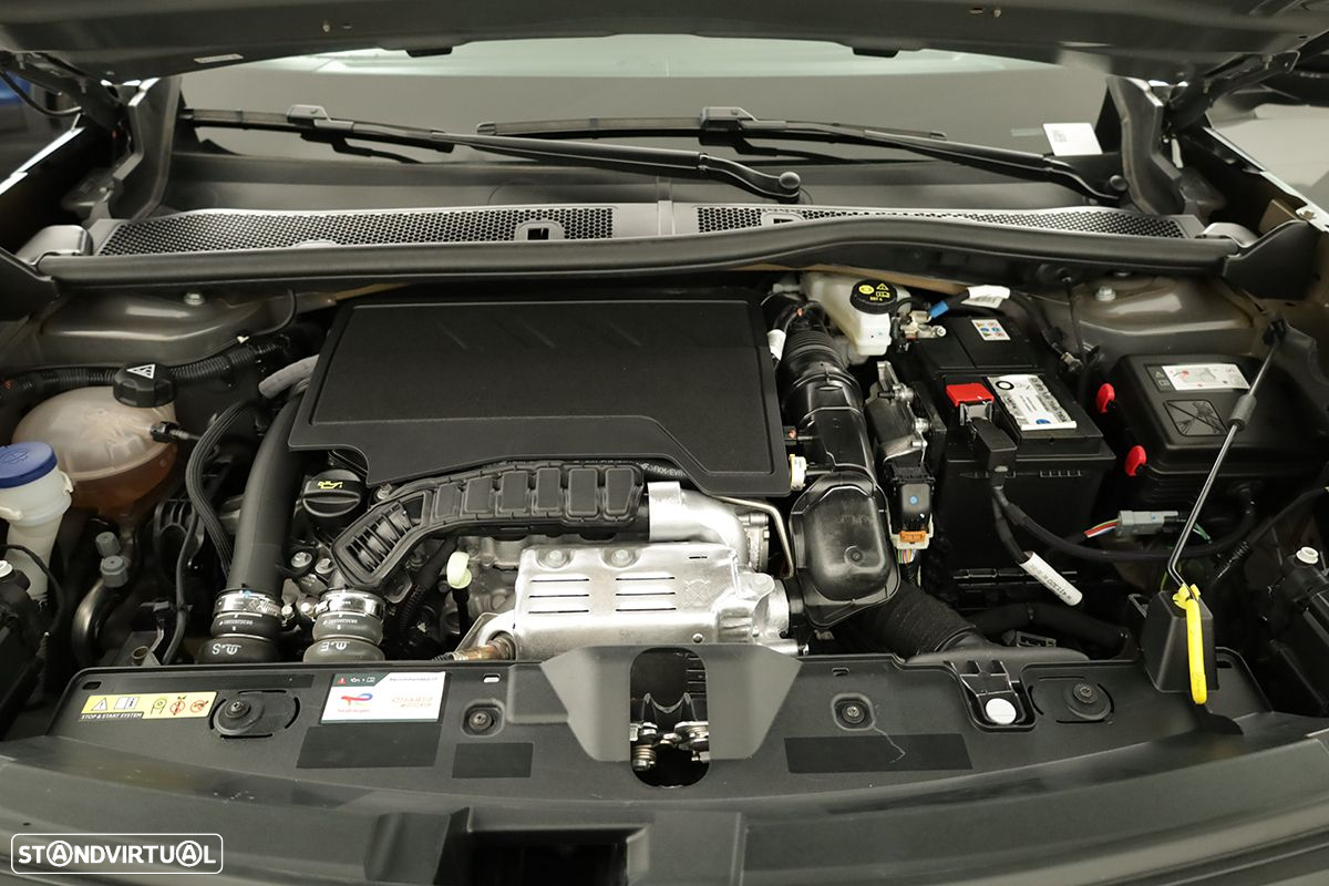 Peugeot 2008 1.2 PureTech Allure EAT8 - 20