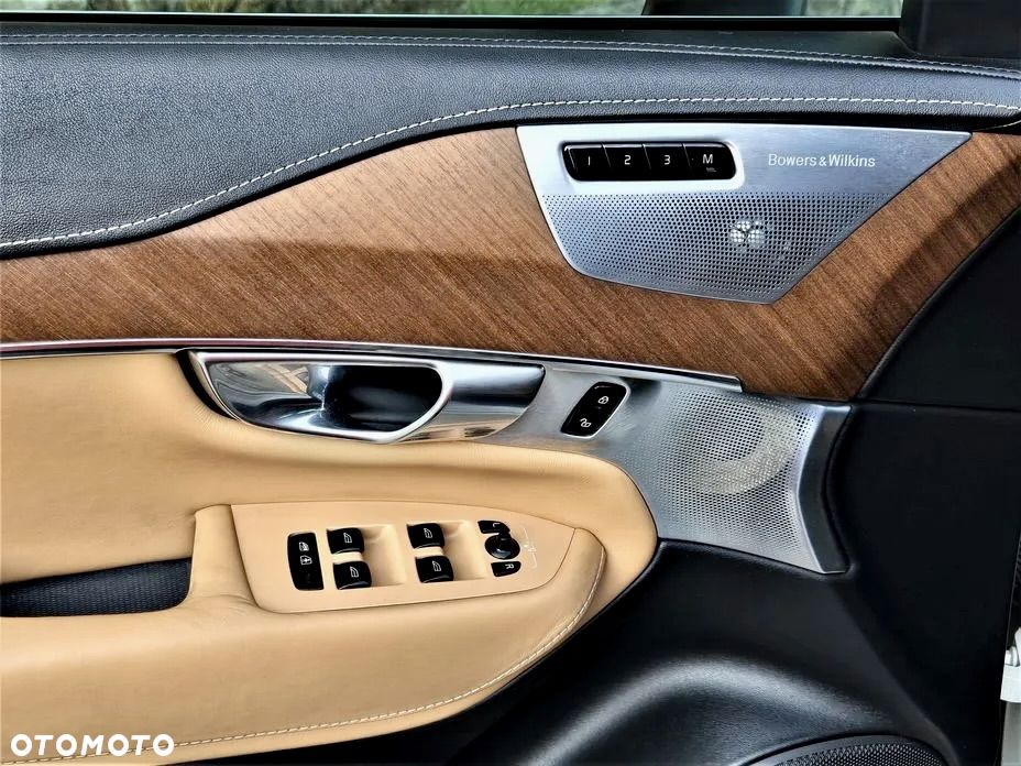 Volvo XC 90 - 20