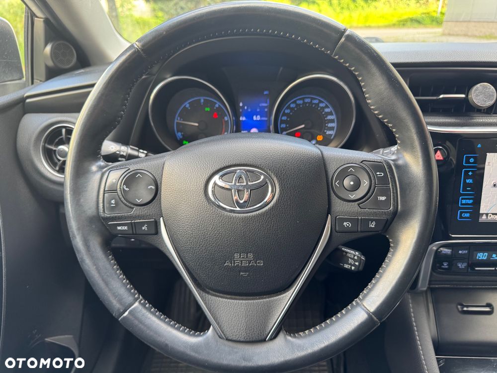 Toyota Auris 1.6 D-4D Premium - 15