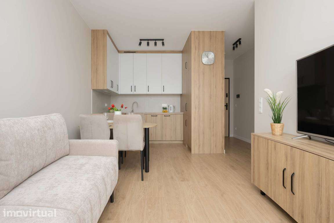 Apartamento T1 com 50m², elevador e ar condicionado - Grande imagem: 5/17