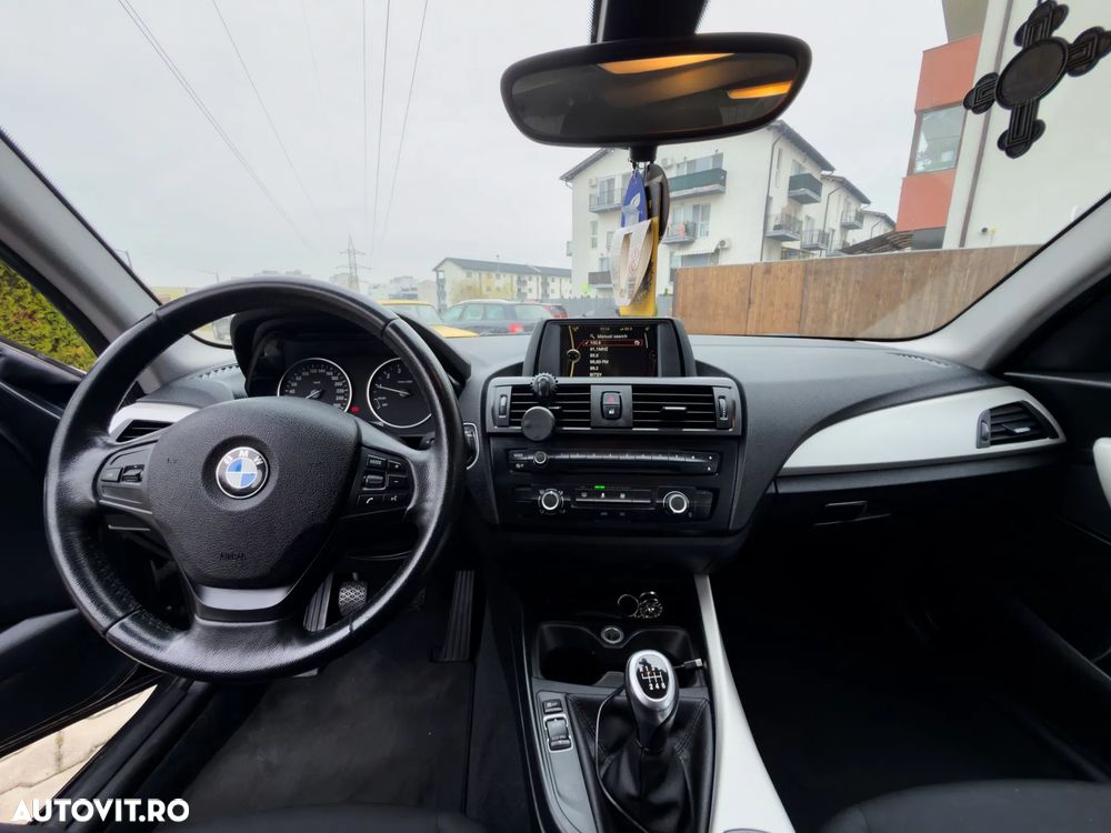 BMW Seria 1 116i - 11