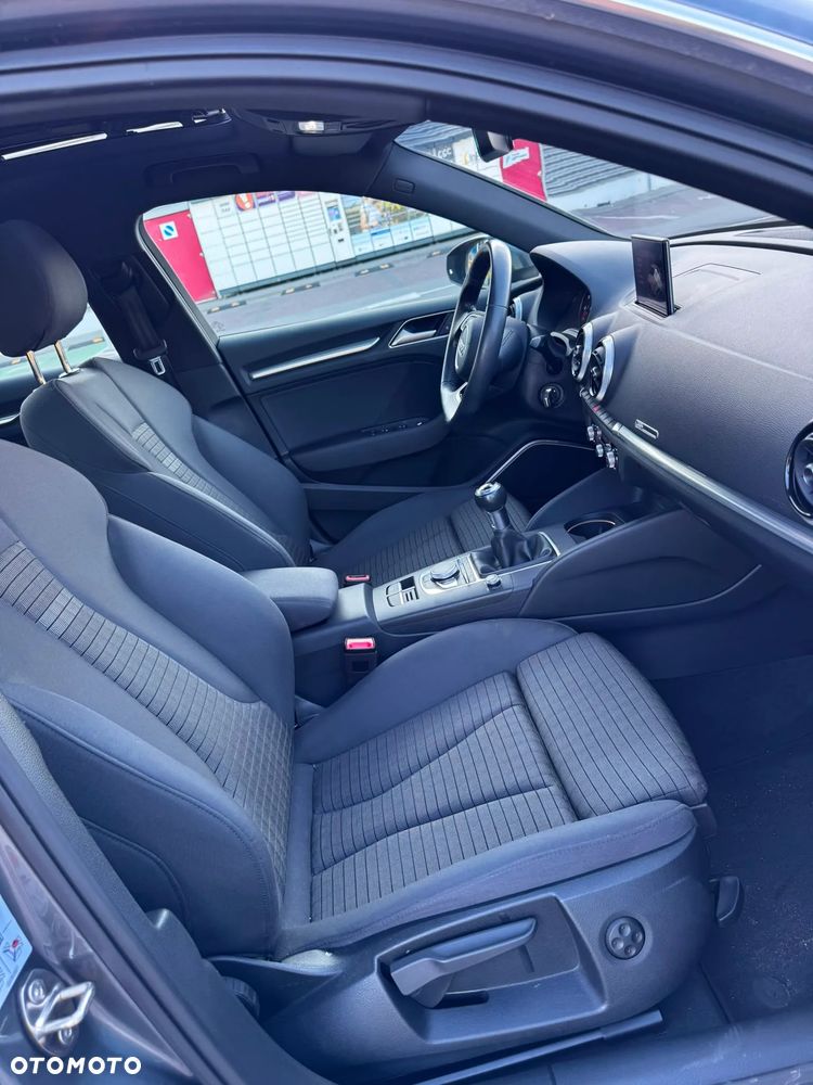 Audi A3 Sportback 35 TFSI - 17