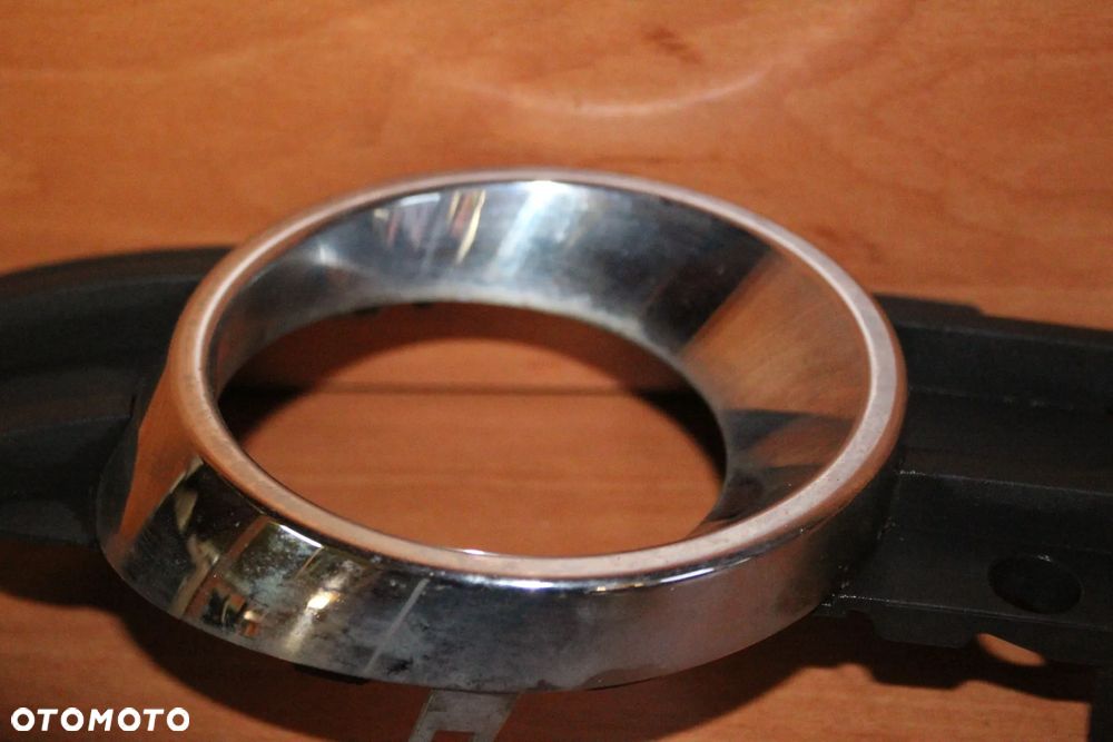 KRATKA HALOGENU PRAWA PRAWY PRZÓD OPEL MERIVA A PO LIFT CHROM 13193537 - 4