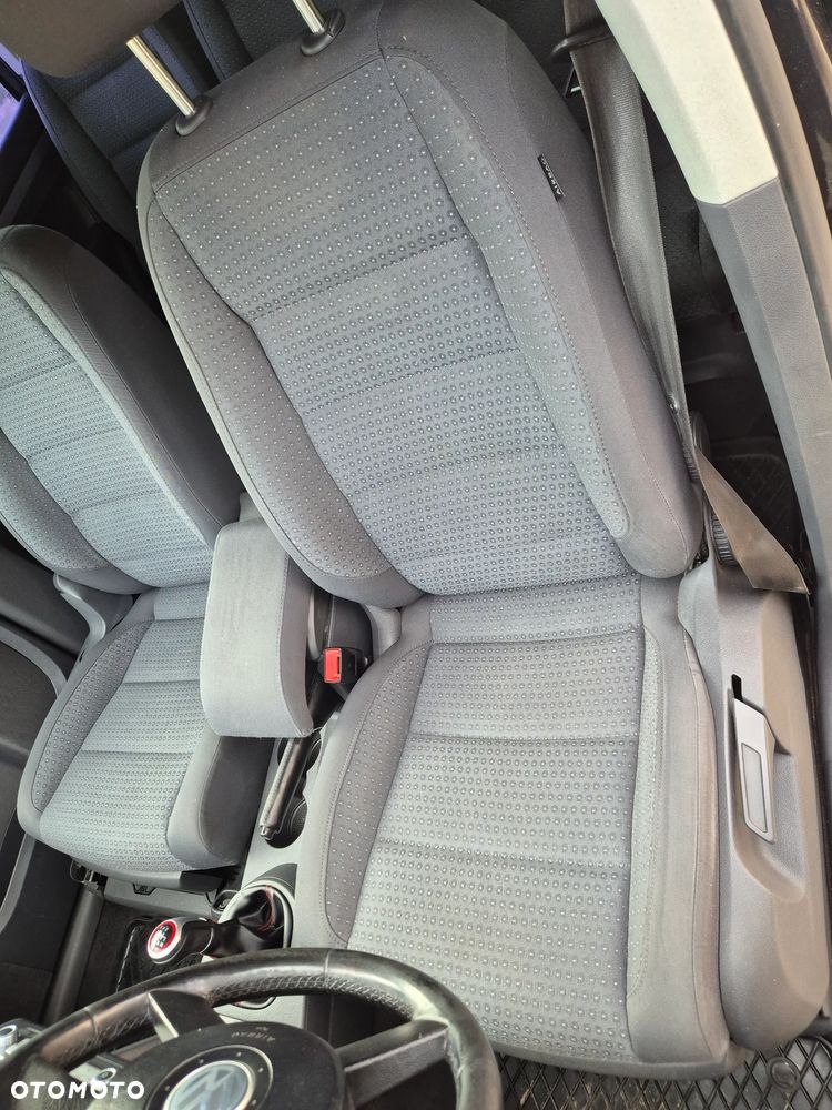 Volkswagen Touran 2.0 TDI United - 6