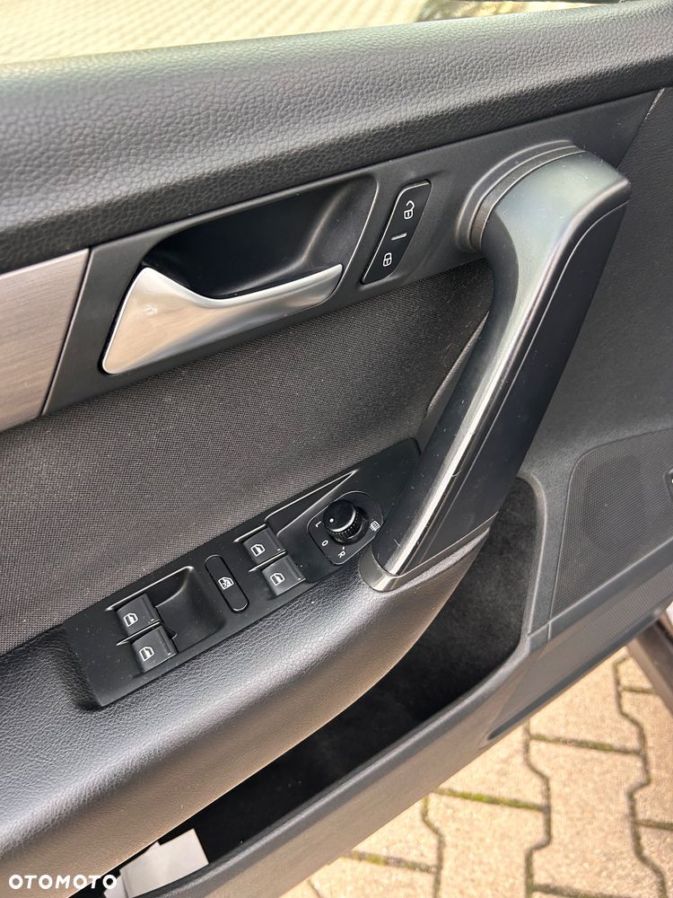 Volkswagen Passat Variant 2.0 TDI BlueMotion Technology Business Edition - 21