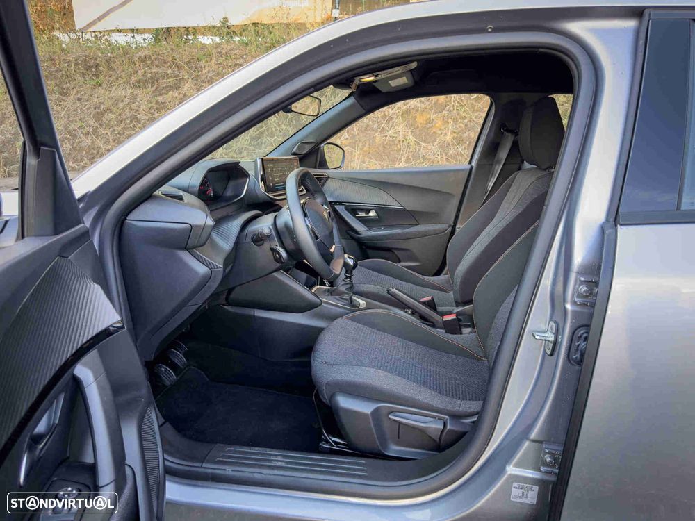 Peugeot 2008 1.2 PureTech Style - 11