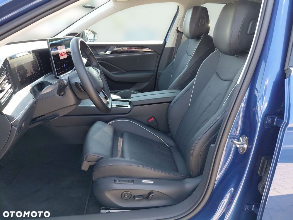 Volkswagen Passat - 10
