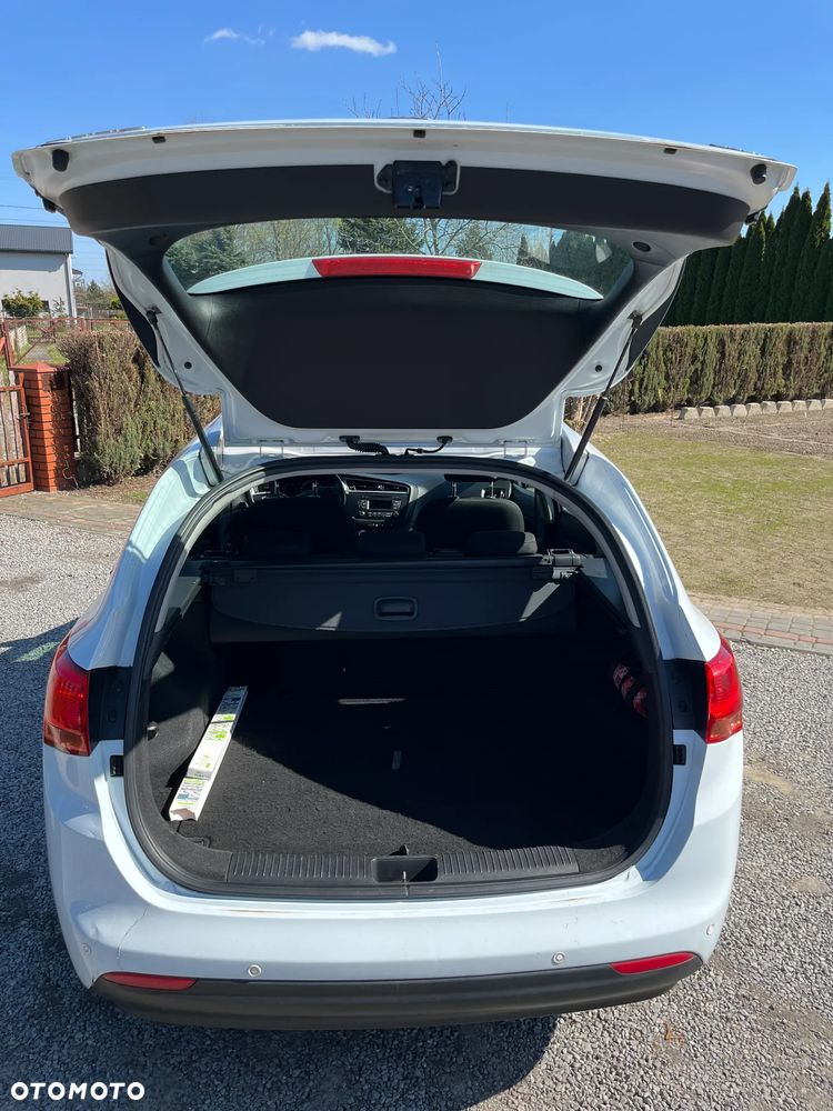 Kia Ceed 1.6 CRDi S - 12