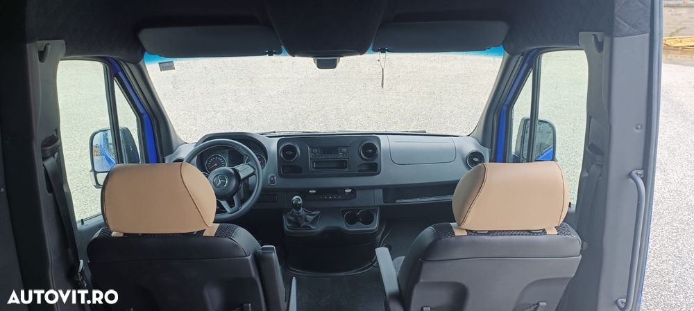 Mercedes-Benz Sprinter - 13
