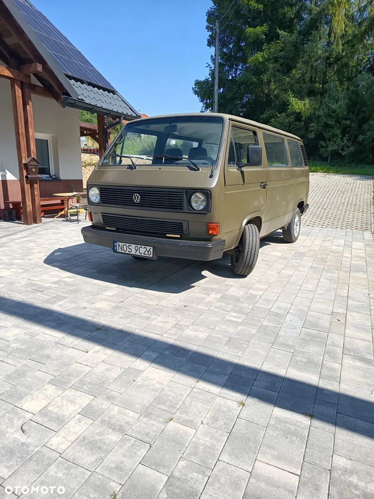 Volkswagen Transporter - 1