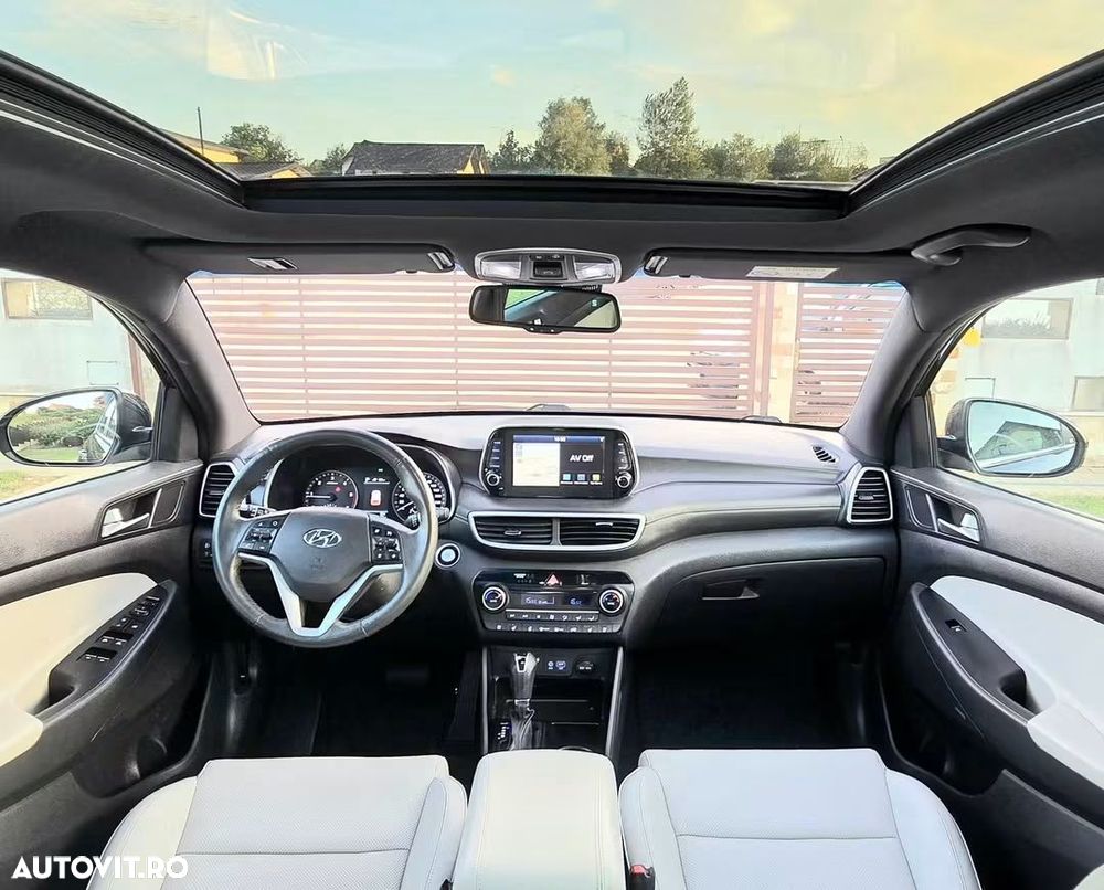 Hyundai Tucson 2.0 CRDI 4WD 6AT Luxury Pack+ - 35