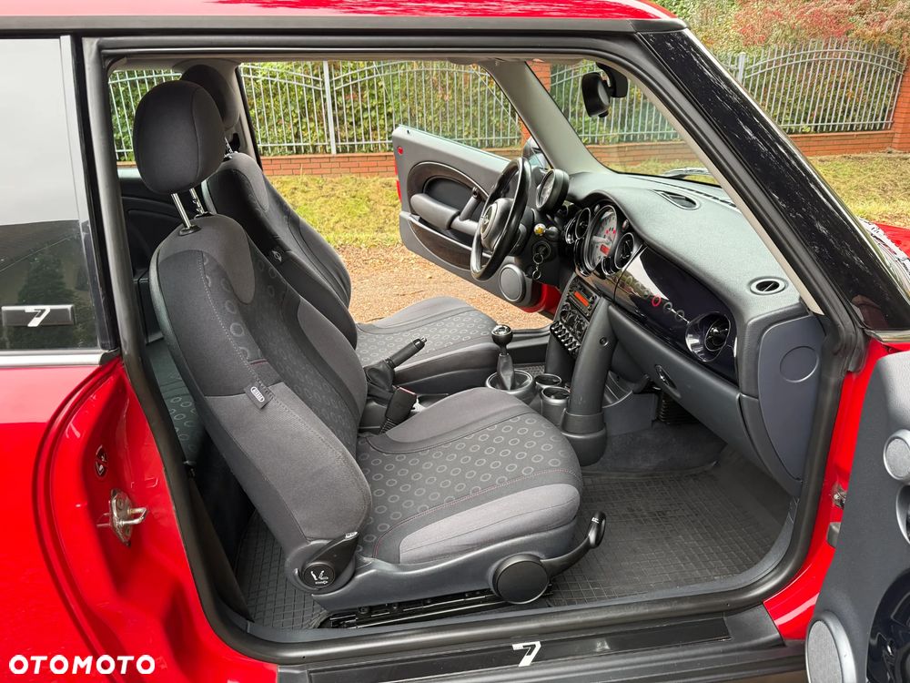 MINI ONE Seven - 20