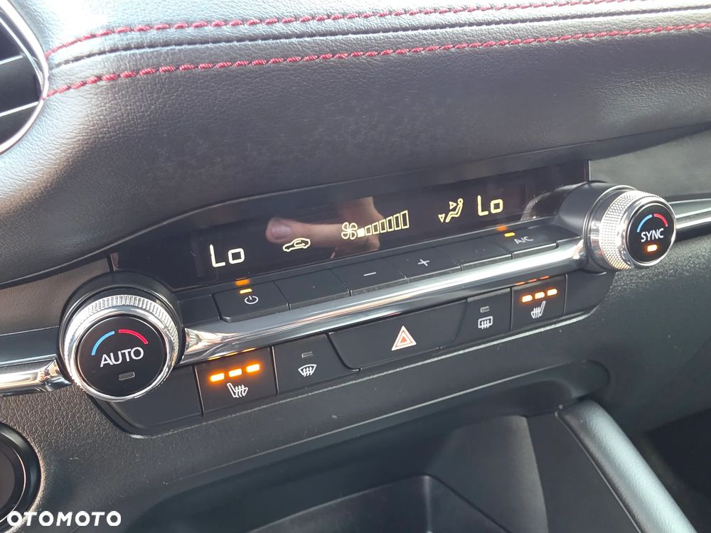 Mazda 3 e-SKYACTIV-X 186 M HYBRID EXCLUSIVE-LINE - 21