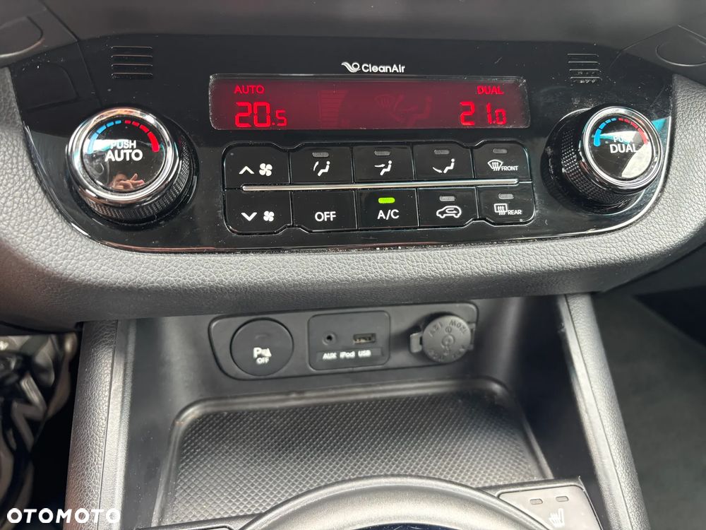 Kia Sportage 2.0 CRDI 2WD Spirit - 26