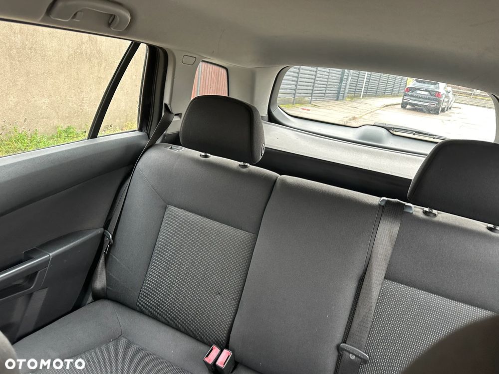 Opel Astra 1.7 CDTI DPF Design Edition - 18