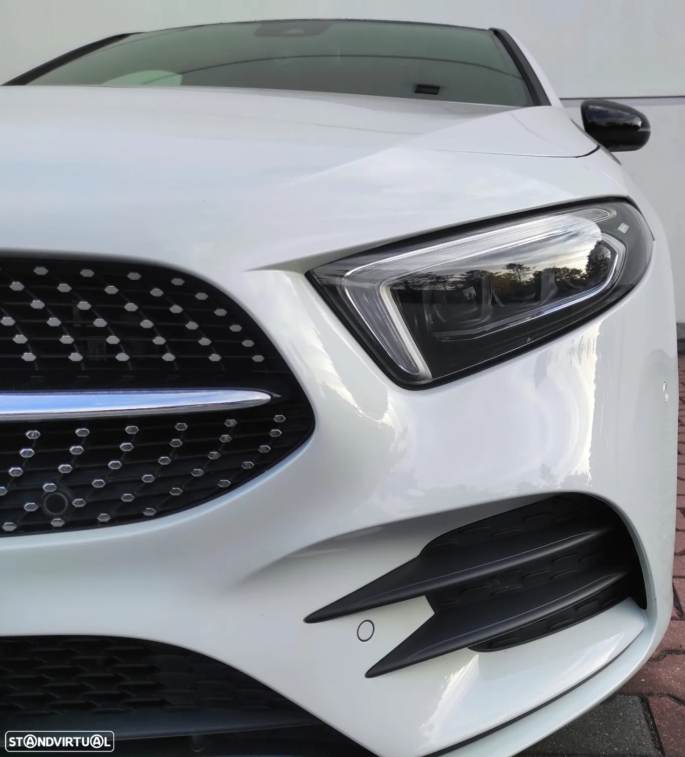 Mercedes-Benz A 250 e AMG Line - 16