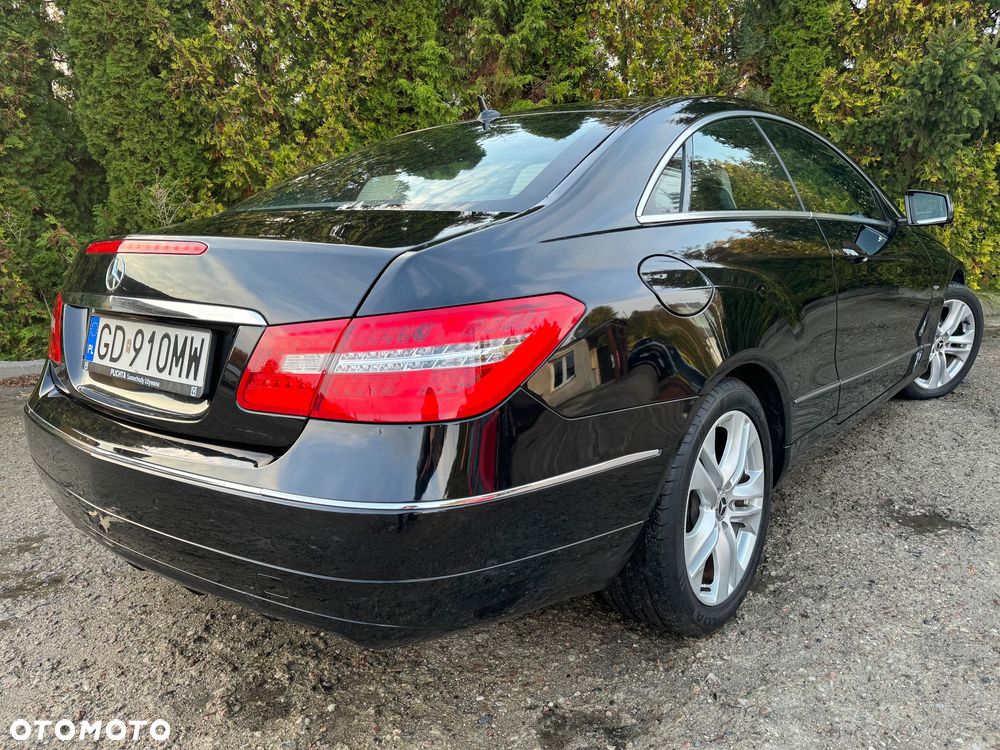 Mercedes-Benz Klasa E 250 CGI BlueEffICIENCY - 4