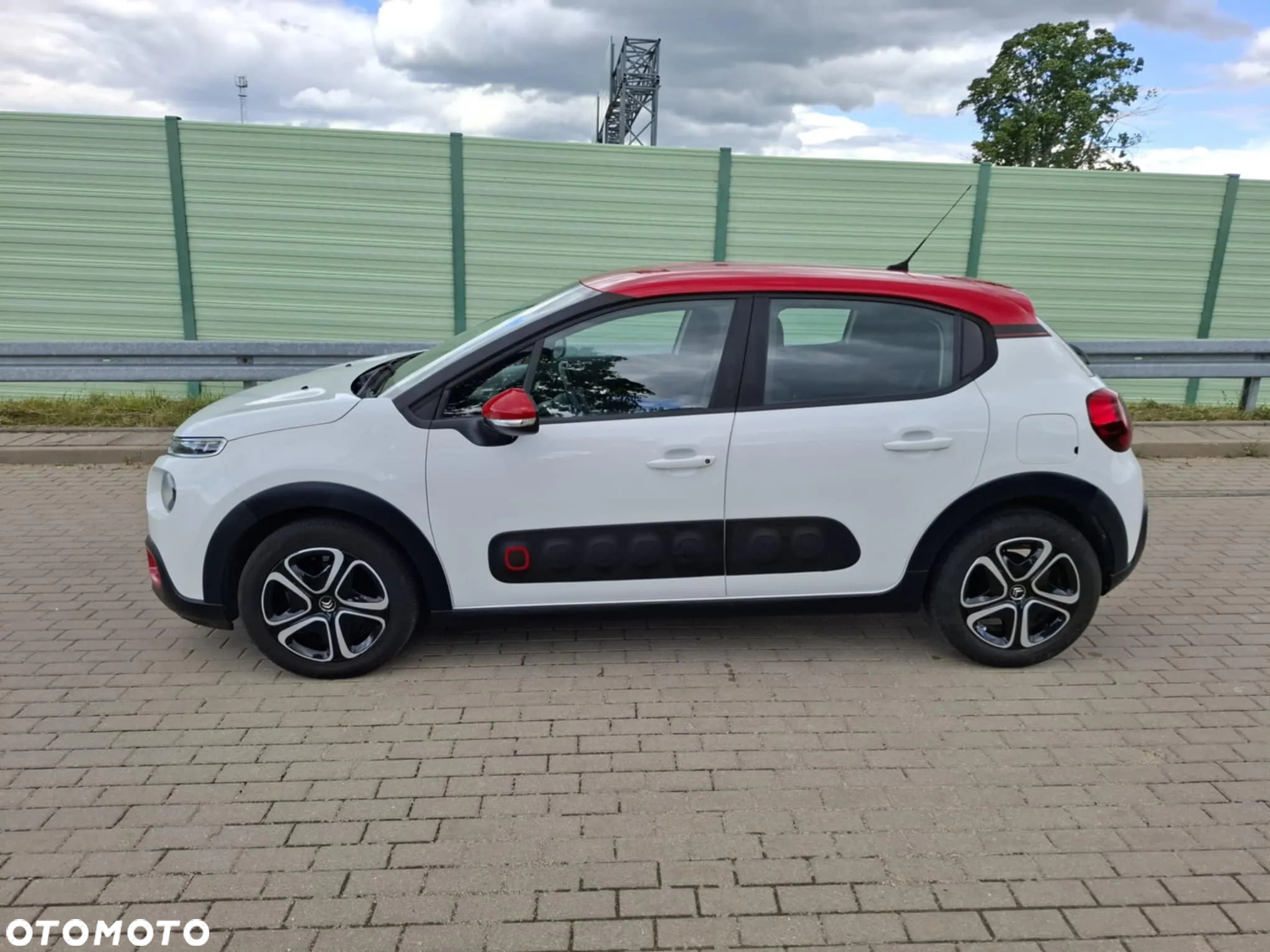Citroën C3 1.2 PureTech Plus - 2