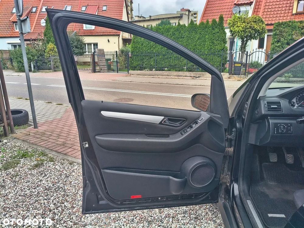 Mercedes-Benz Klasa B 150 - 28