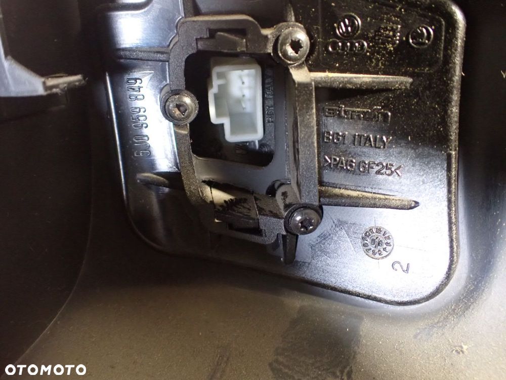 OSŁONA KIEROWNICY SEAT IBIZA IV  6J0858559 - 6