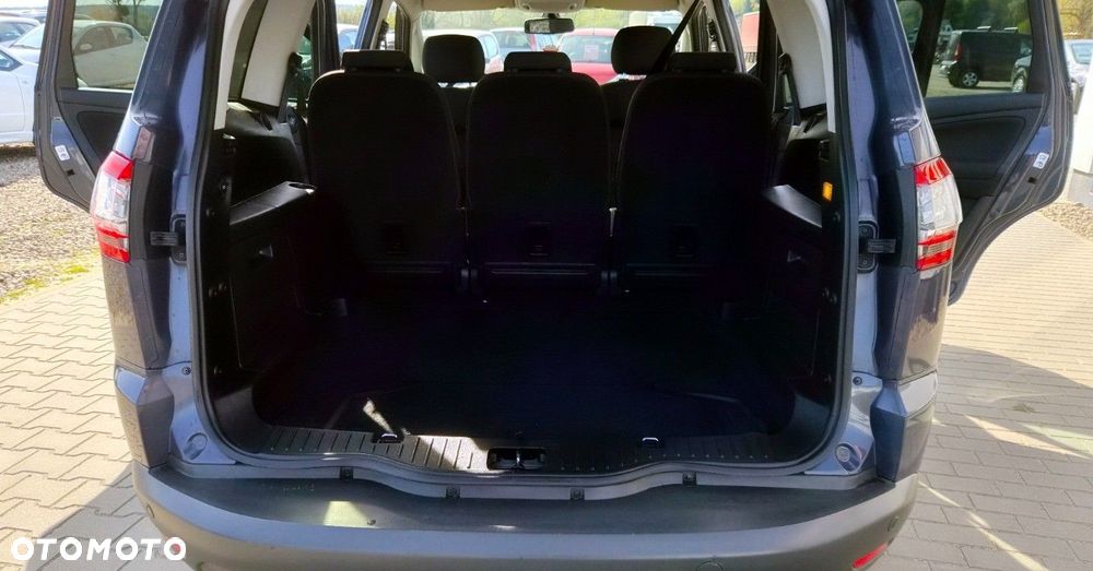 Ford S-Max - 26