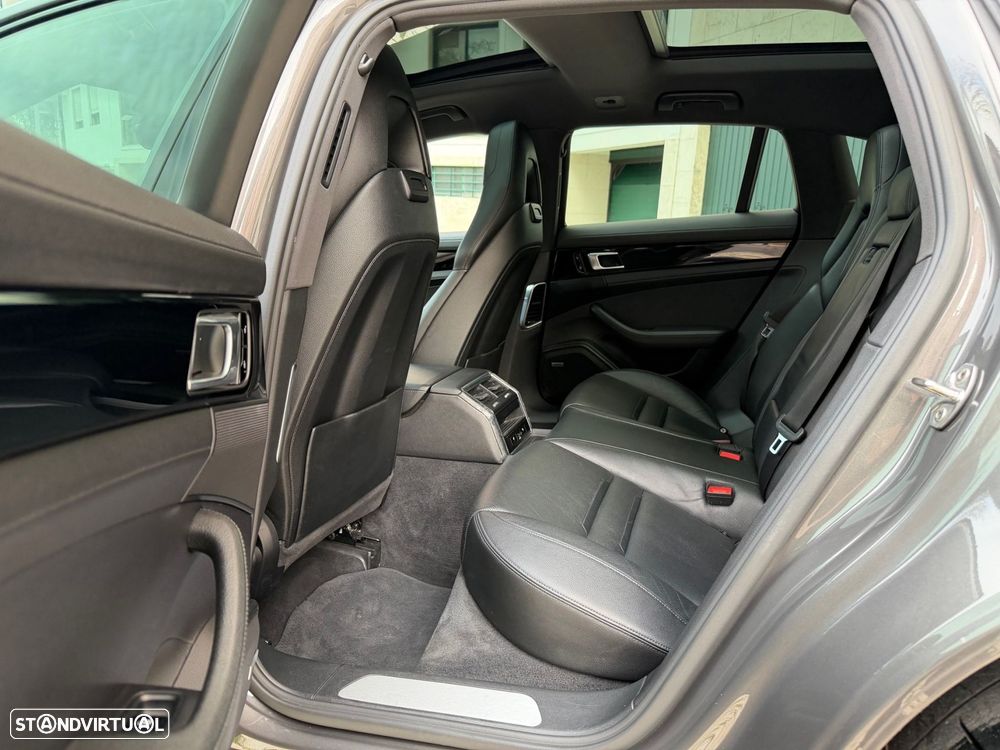 Porsche Panamera Sport Turismo 4 S - 17