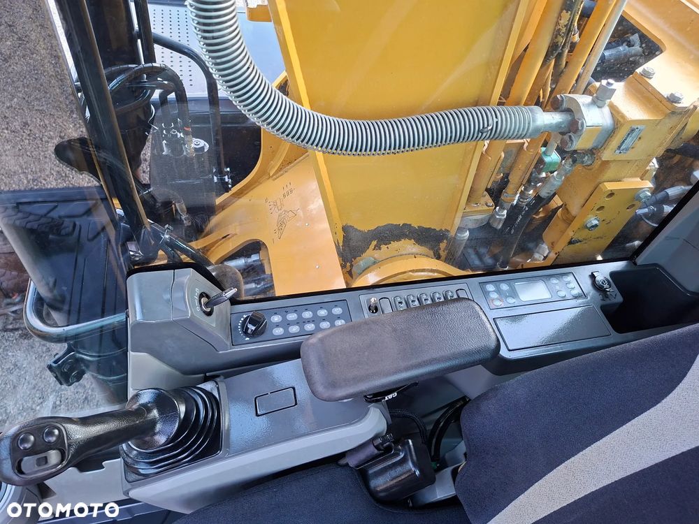 Caterpillar CAT 320 EL - 38