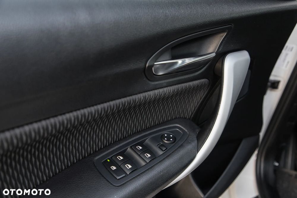BMW Seria 1 116d Urban Line - 19