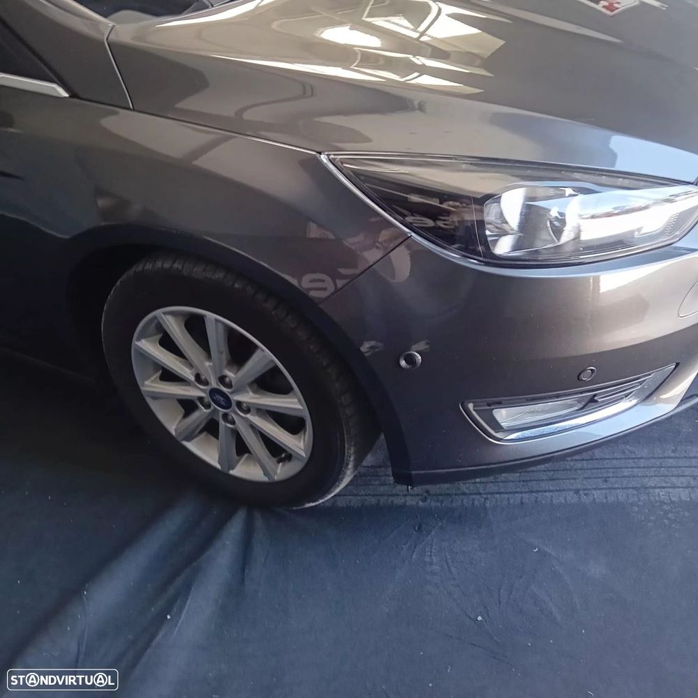 Ford Focus 1.5 TDCi ECOBlue Titanium - 43
