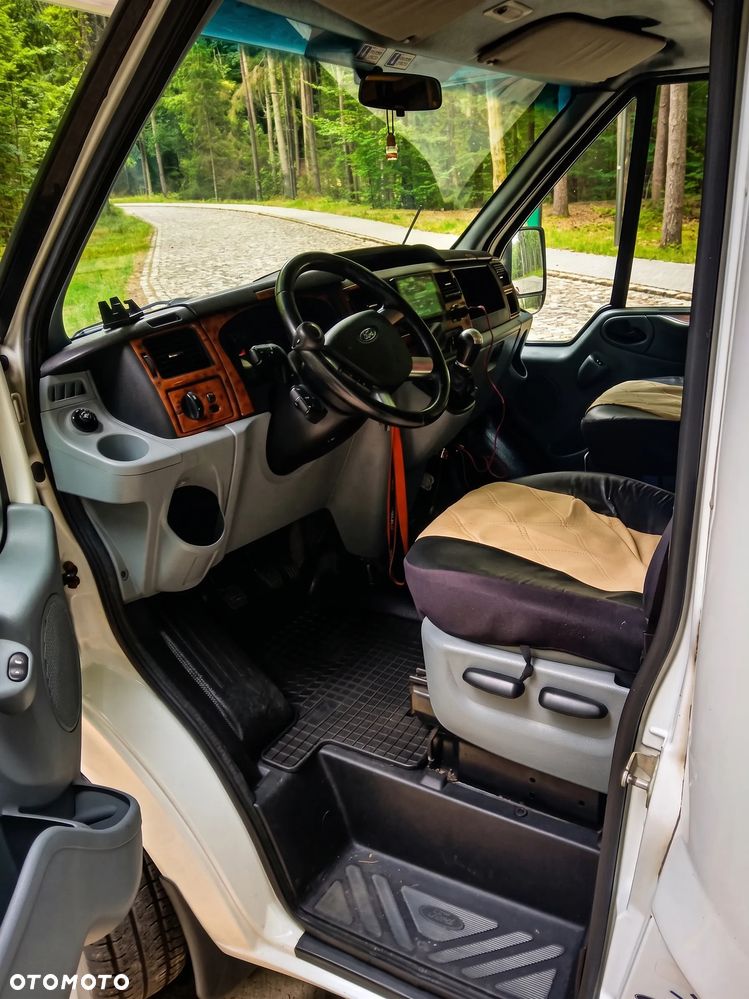 Ford Transit Chausson Flash 03 - 8