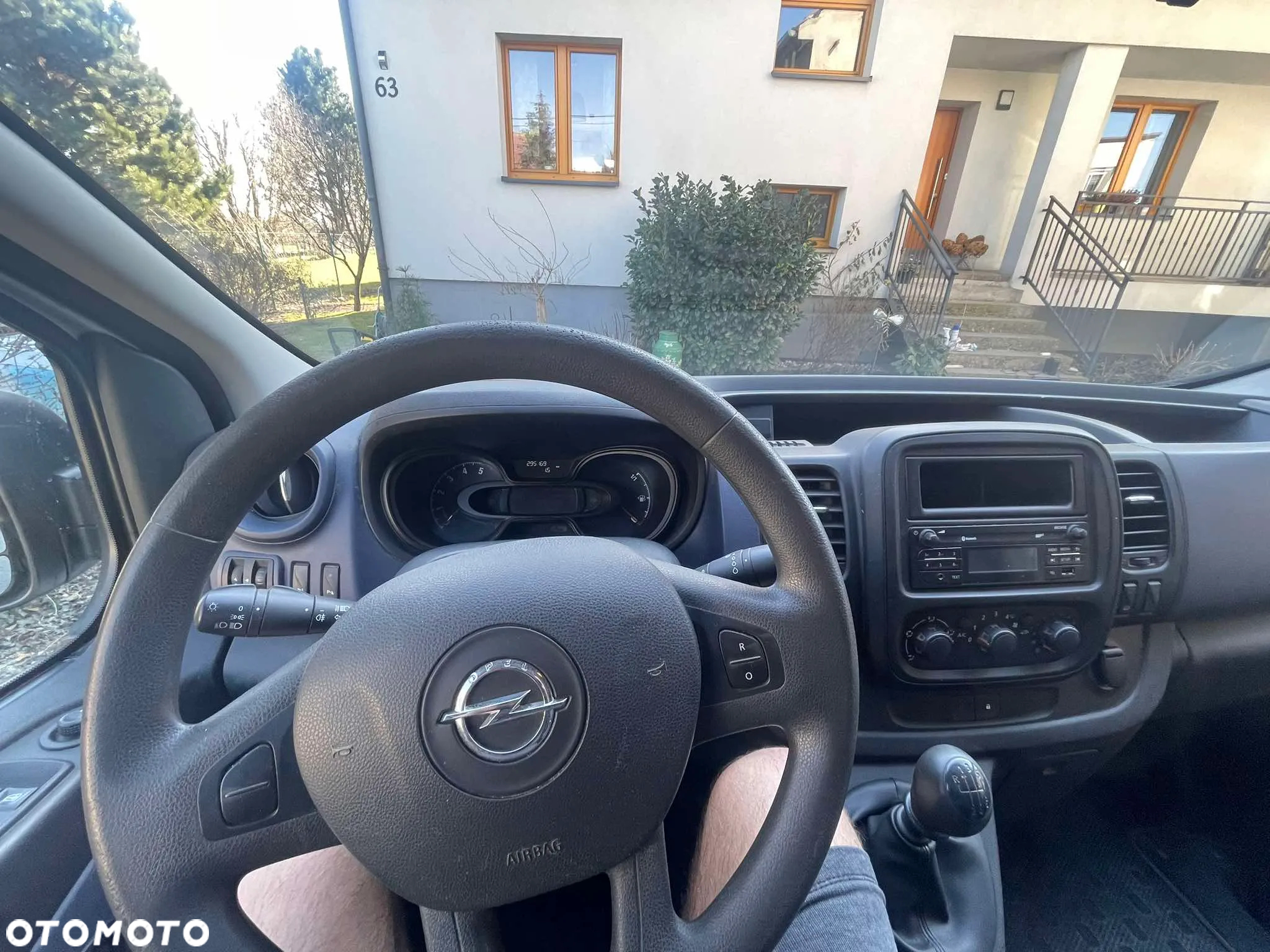 Opel Vivaro - 8
