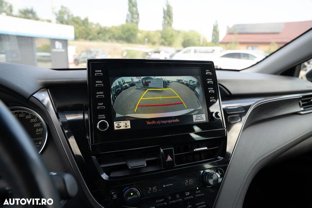 Toyota Camry 2.5 Dynamic - 31