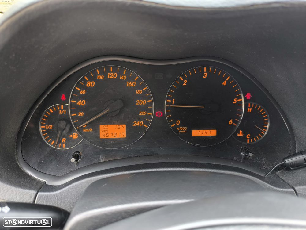 Toyota Avensis SD 2.0 D-4D - 6