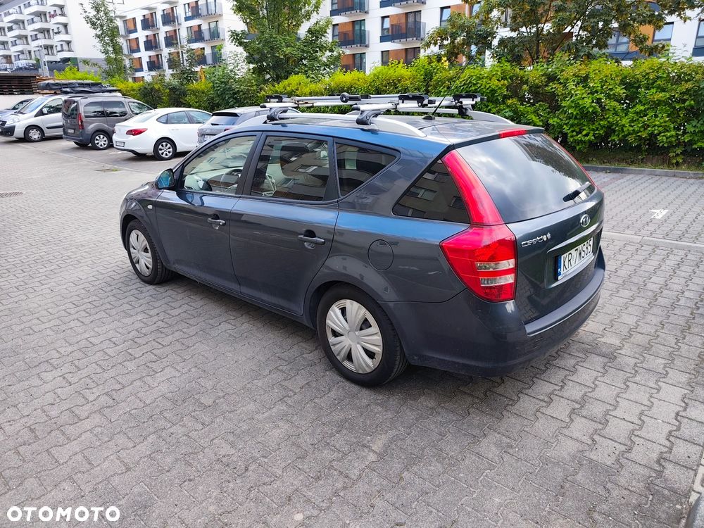 Kia Ceed 1.6 Comfort - 11