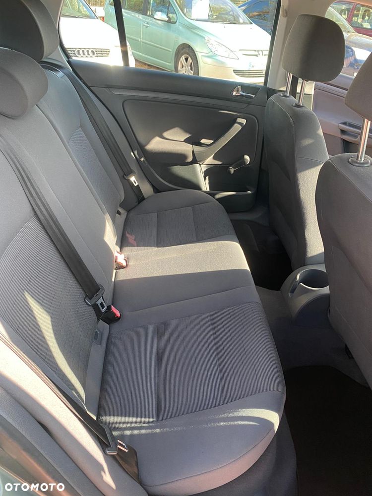 Volkswagen Golf 1.4 FSI Trendline - 14