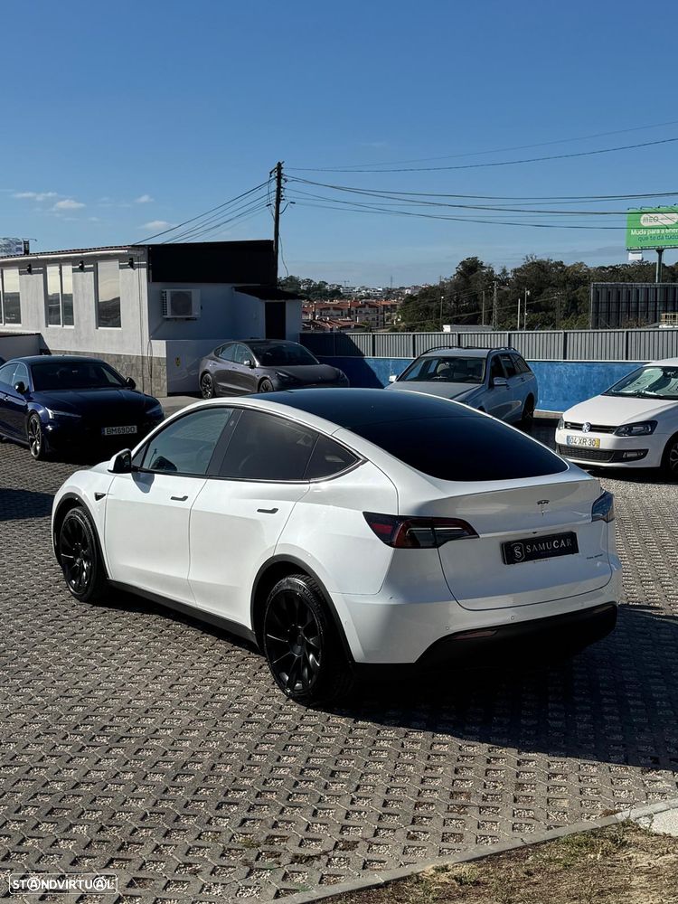 Tesla Model Y Long Range Tração Integral - 17