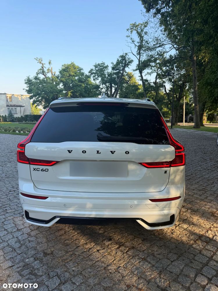 Volvo XC 60 B5 B AWD Ultimate Dark - 8