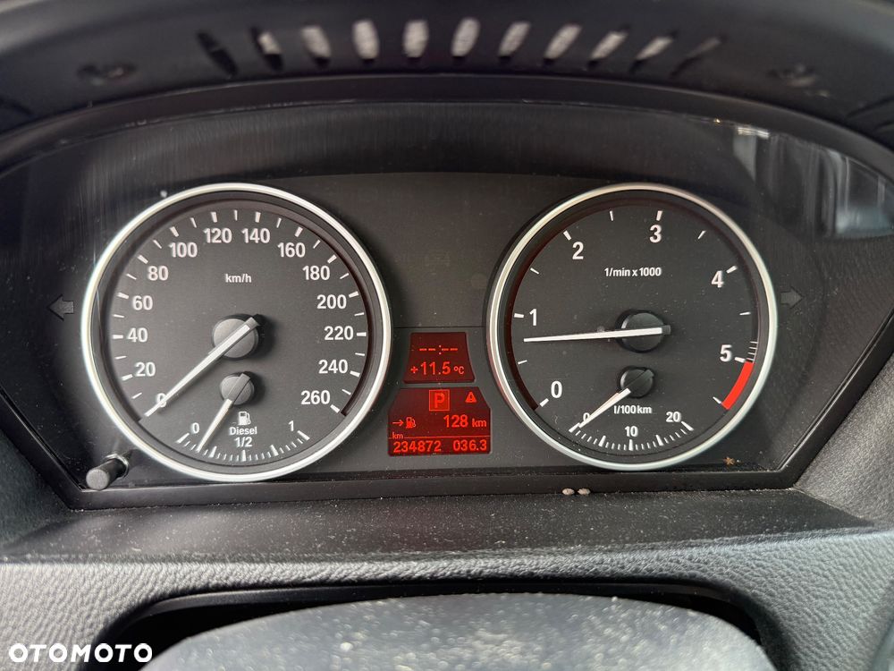 BMW X5 3.5d xDrive - 12
