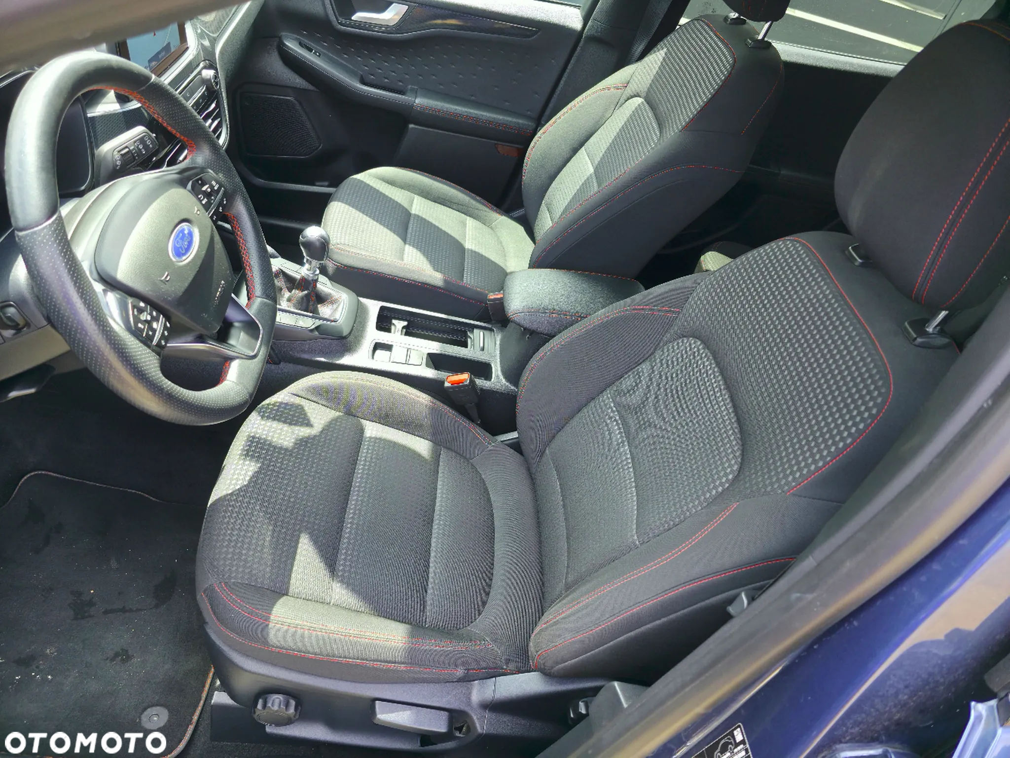 Ford Kuga 2.0 EcoBlue Hybrid ST-LINE - 10