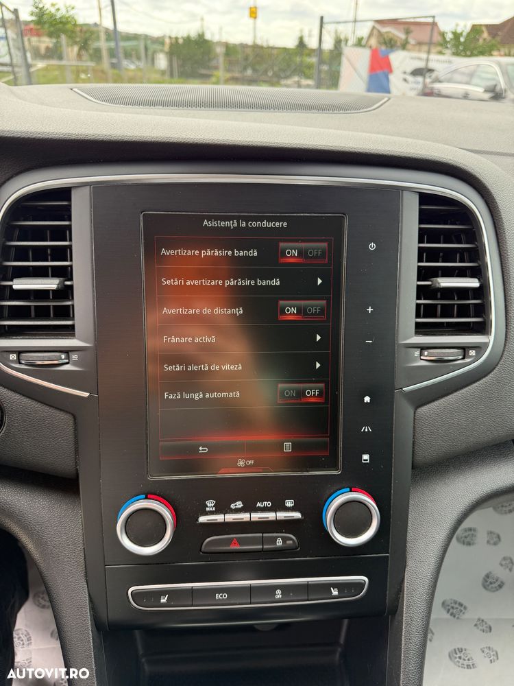 Renault Megane ENERGY TCe 130 EDC INTENS - 15