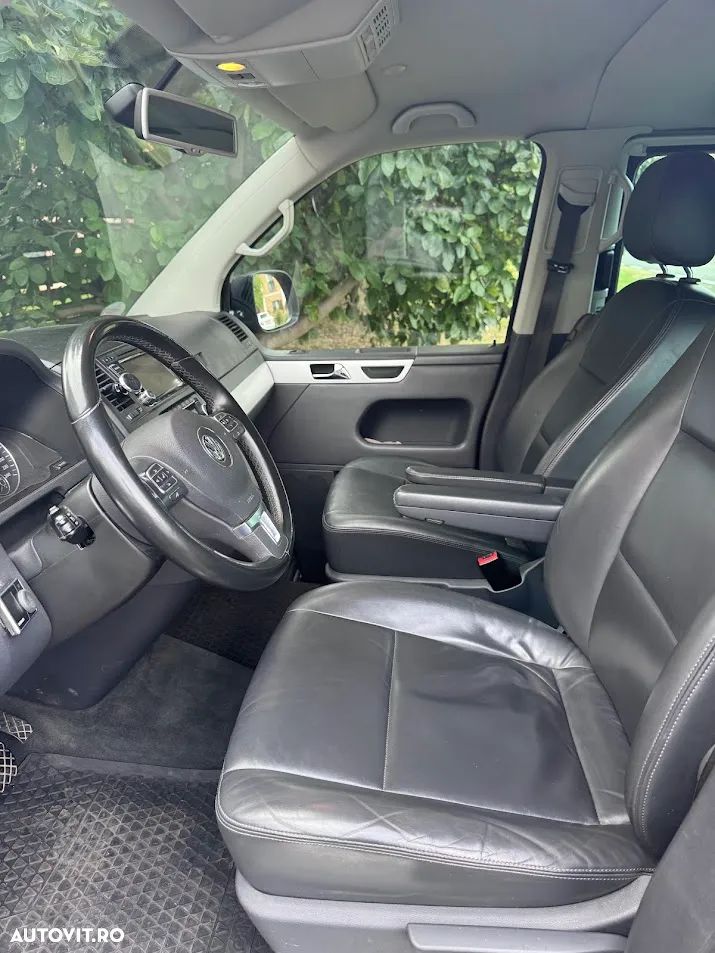 Volkswagen Multivan - 4