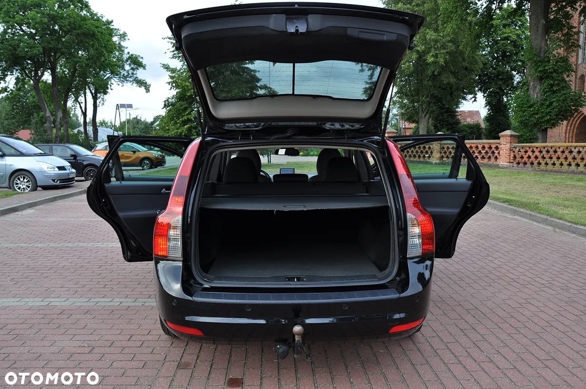 Volvo V50 2.0 Momentum Euro5 - 8
