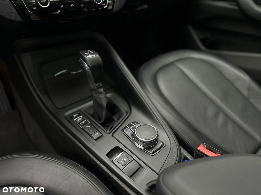 BMW X1 xDrive25d Advantage - 30